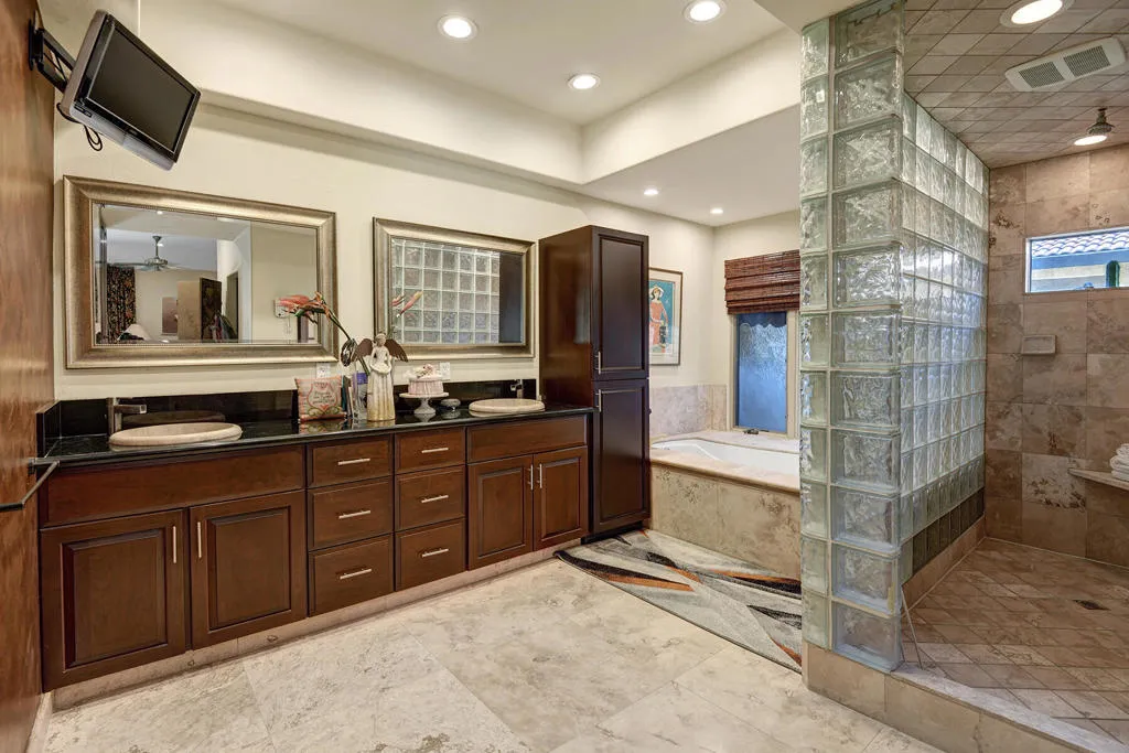 72128 Palm Crest Drive, Rancho Mirage, California 92270 home-pic-17